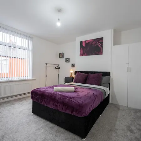 Spacious 5 Bedroom House Rochdale Exterior foto