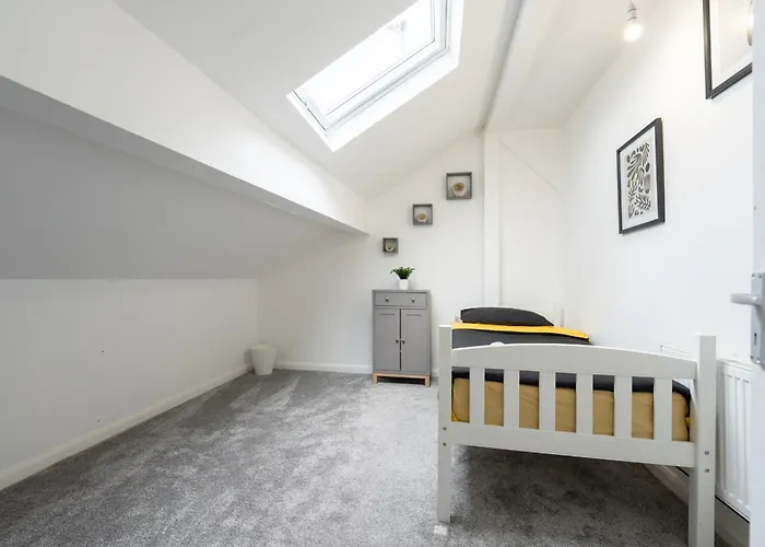 Spacious 5 Bedroom House